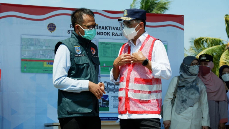 Wakil Wali Kota Dampingi Menteri Perhubungan Tinjau Stasiun Pondok Rajeg