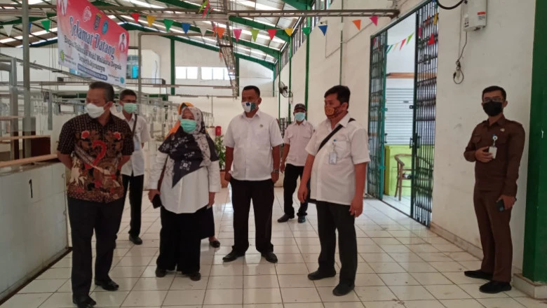 Pj Sekda Depok Ajak Seluruh Elemen Majukan Sentra Ikan Hias