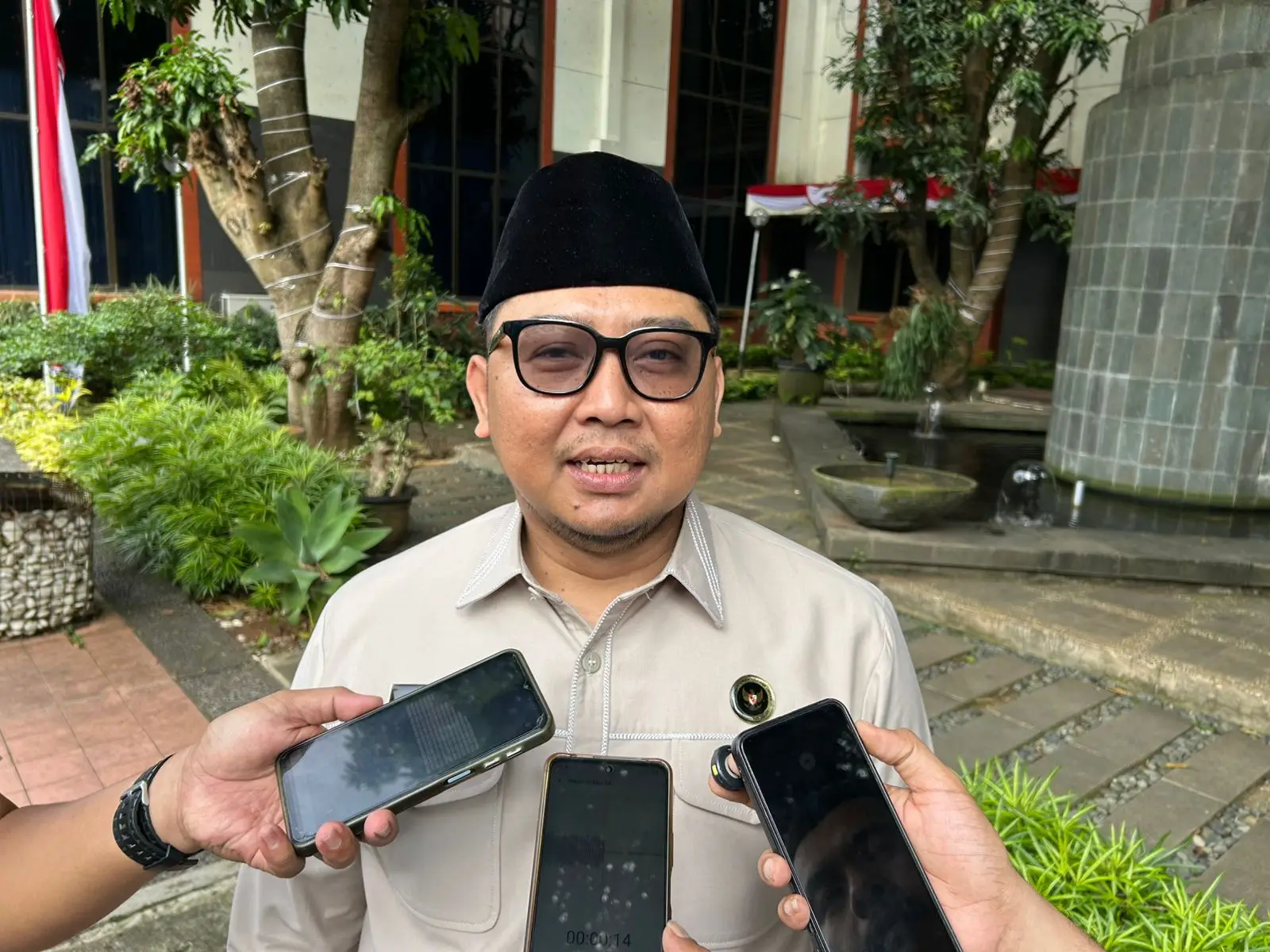 Jangan Sampai Hilang! Kemenhaj Depok: Kartu Nusuk Wajib Dibawa Jemaah Haji Selama di Tanah Suci