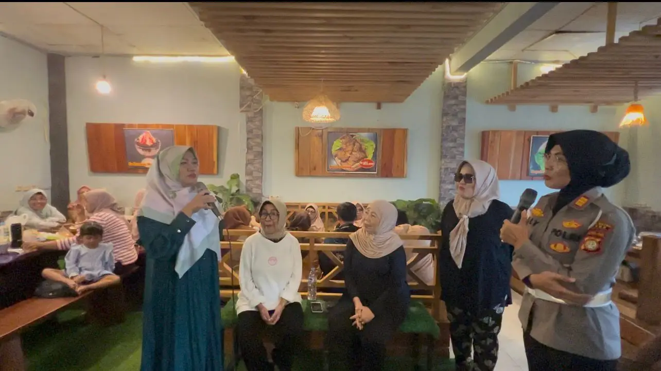 Libatkan Para Ibu, Satlantas Polres Metro Depok Gaungkan Budaya Tertib Lalu Lintas