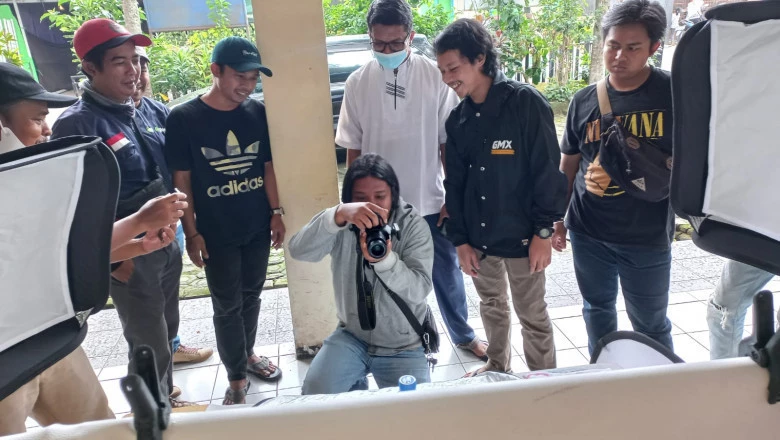 Anggota Katar Mampang Dilatih Kemampuan Fotografi