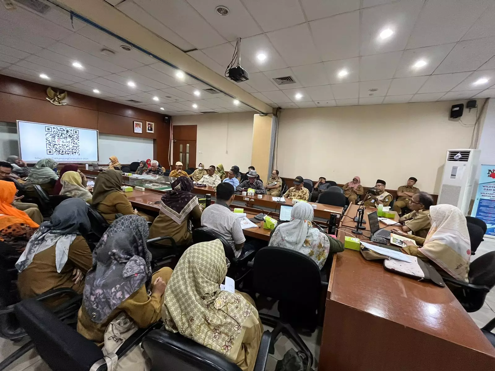 Bappeda Evaluasi Pelaksanaan Kampung Caraka