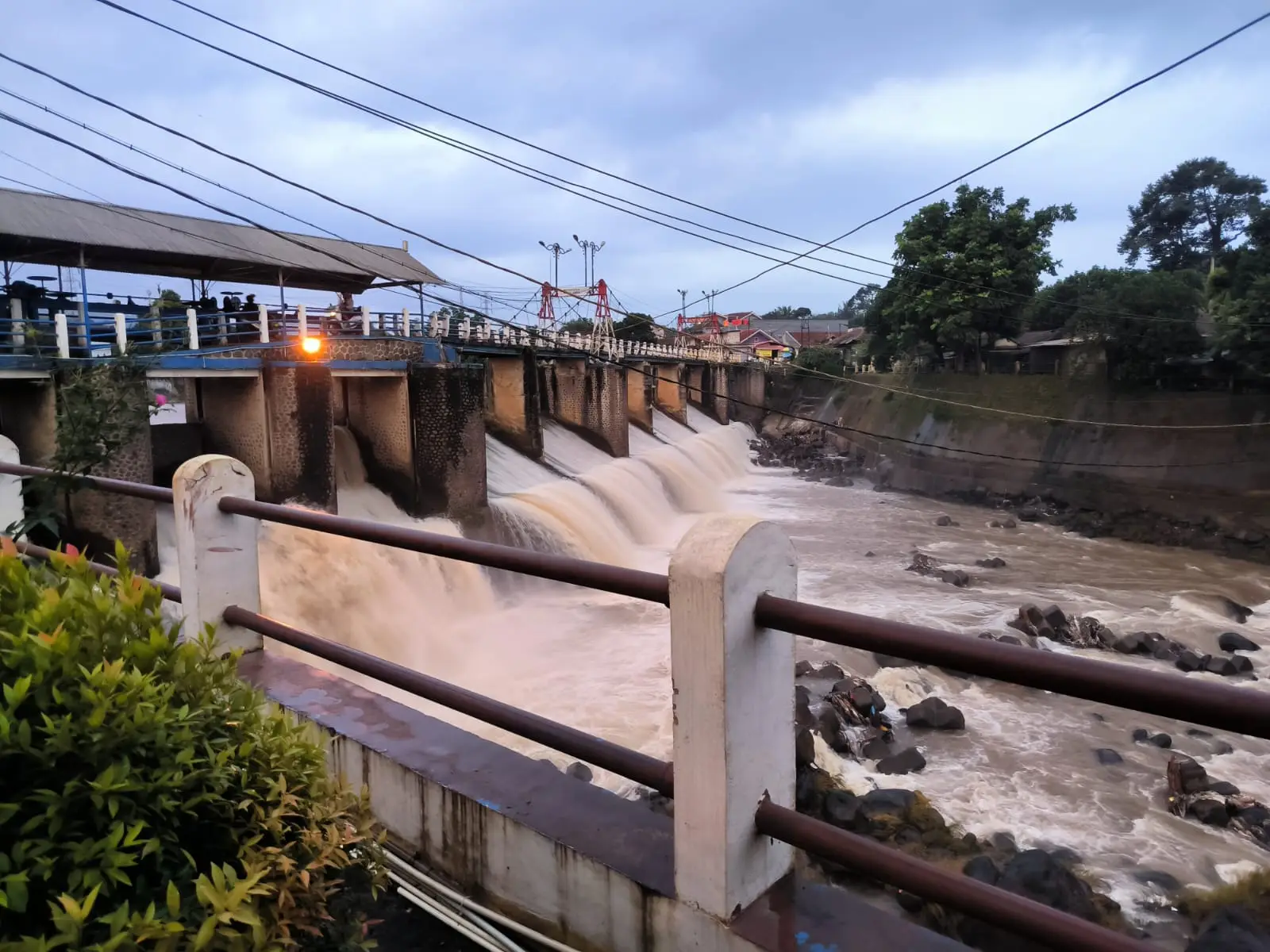 Depok Diguyur Hujan Deras, Status Bendung Katulampa Masih Normal