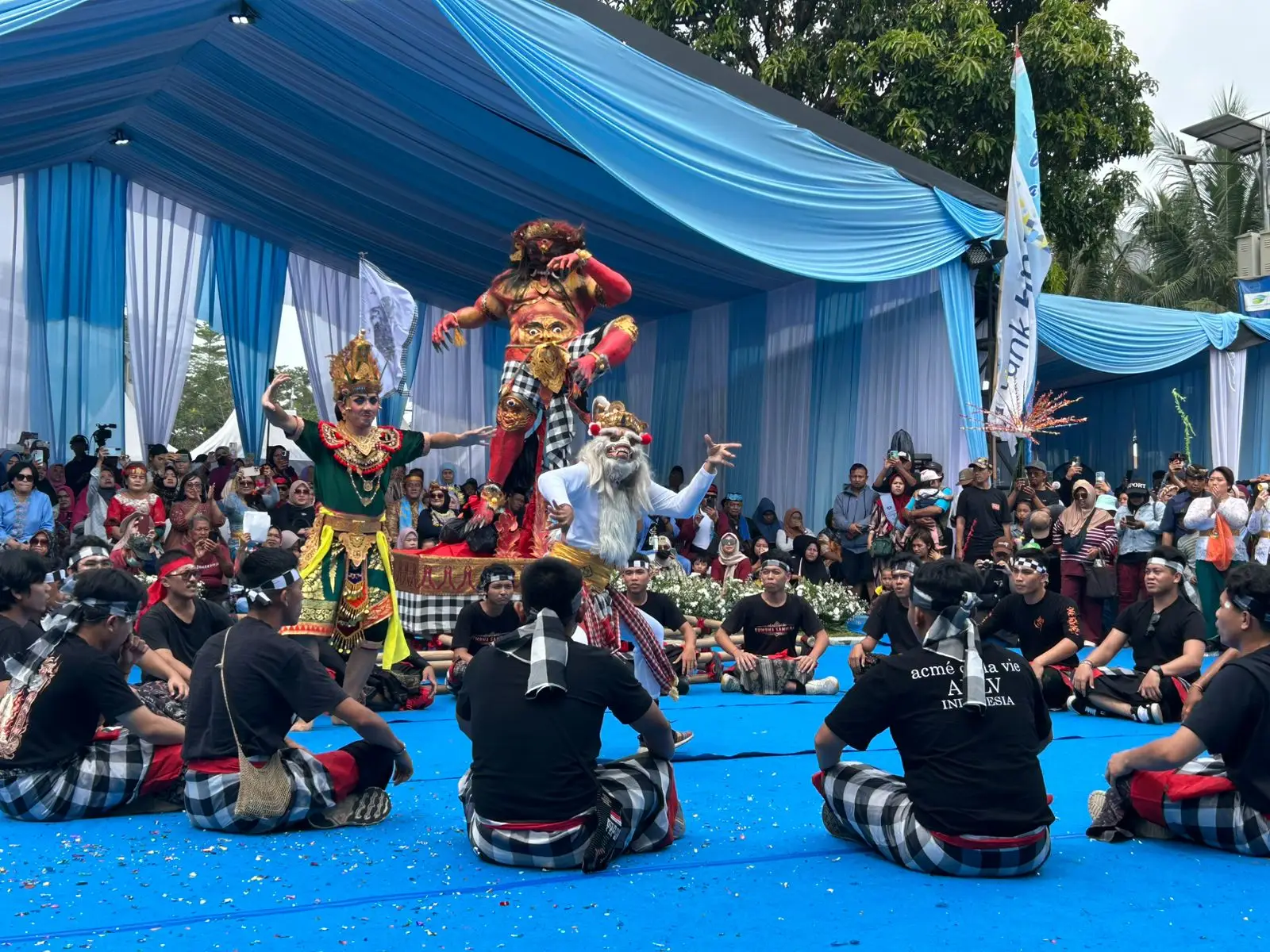 Ogoh-Ogoh Bali Meriahkan Lebaran Depok 2026, Warga Antusias Menonton