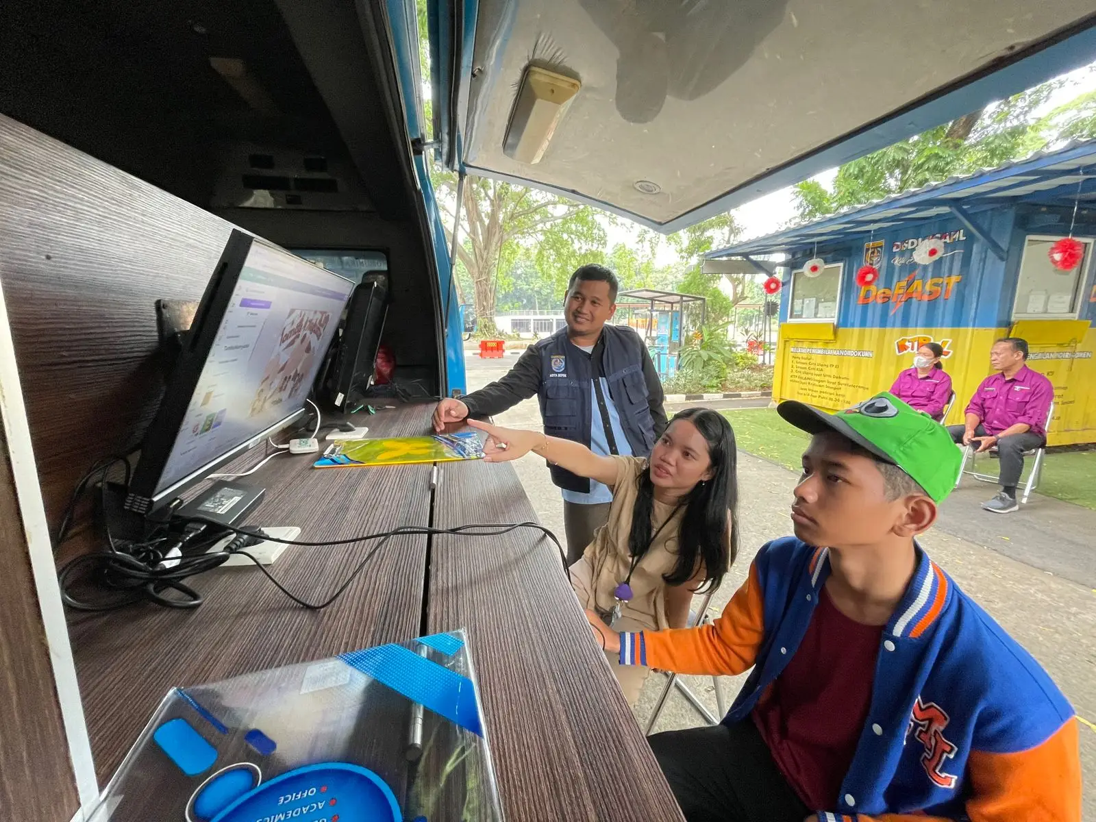 Diskominfo Depok Fasilitasi Anak Disabilitas Belajar Desain Grafis dan Konten