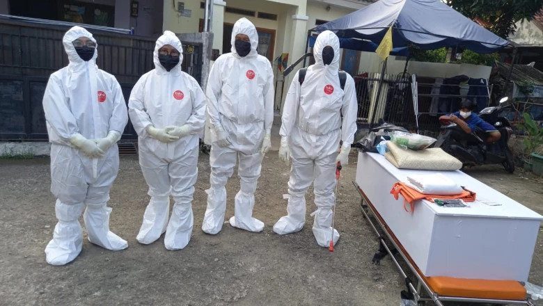 Pemkot Siagakan 60 Petugas Pemulasaraan Jenazah dan Delapan Ambulans untuk Layani Masyarakat