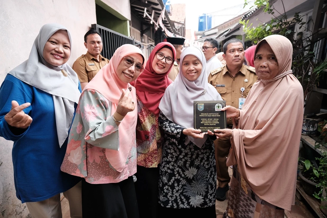 Kelurahan Cinere Dapat Bantuan Pembuatan Septictank dari FKS Depok