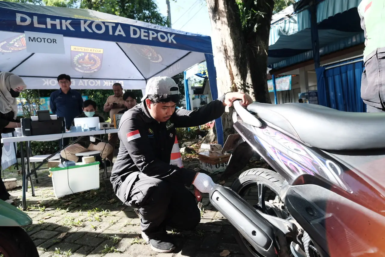DLHK Depok Gelar Uji Emisi Kendaraan di Balai Kota