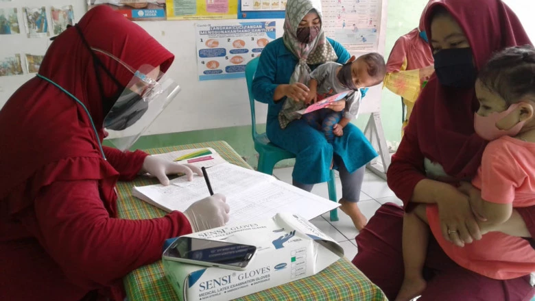 Pemberian Vitamin A di Kalibaru dan Cilodong secara Door to Door