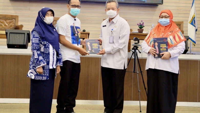 Wakil Wali Kota Depok Launching dan Bedah Buku “Anak Sopir Jadi Wakil Wali Kota”