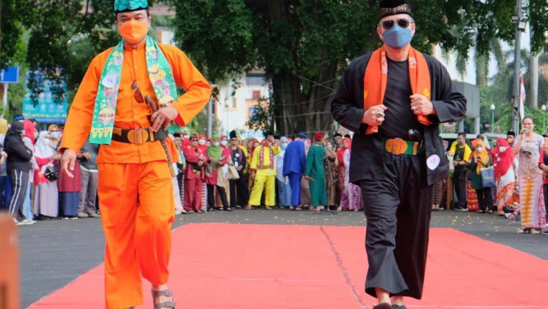  Adu Gaya Kepala Perangkat Daerah Saat Melenggang di Depok Culture Fashion Show