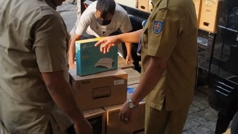 SKB Depok Terima Bantuan Komputer dari Kemendikbud