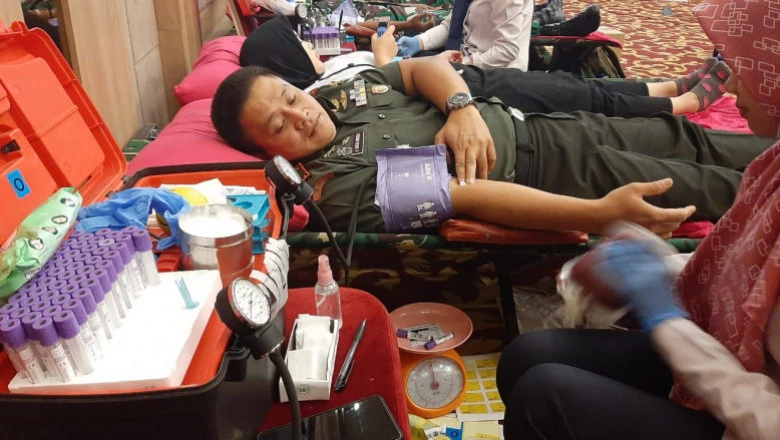 Puluhan Personel Kodim Depok Ikuti Baksos Donor Darah