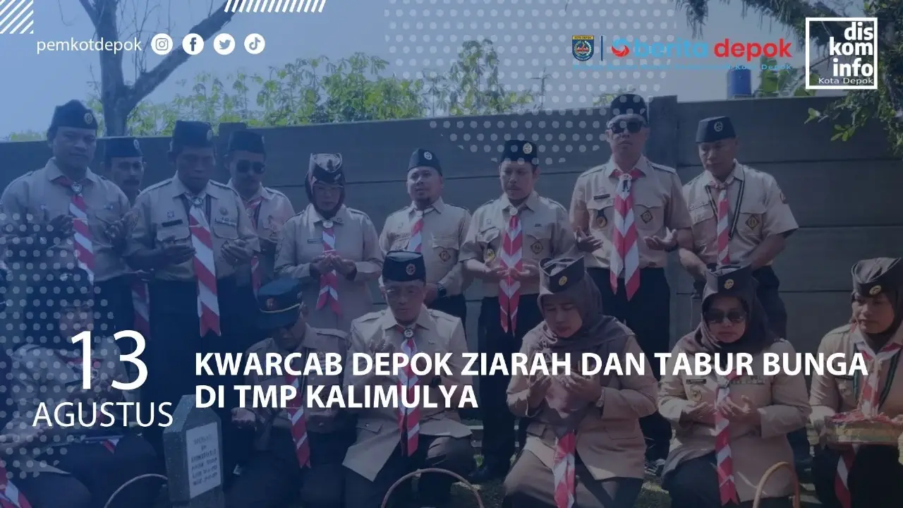 KWARCAB DEPOK ZIARAH DAN TABUR BUNGA DI TMP KALIMULYA