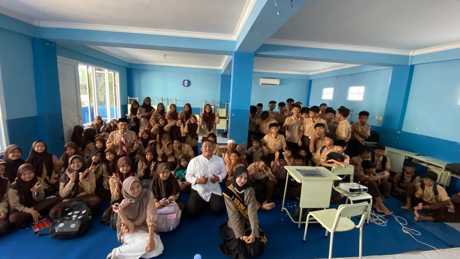 Tiga Pemuda Berprestasi Kota Depok Motivasi Pelajar SMP IT Nufa Citra Mandiri, Siapa Mereka?