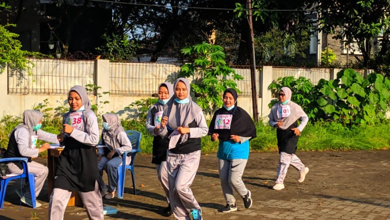 Petugas Puskesmas Cipas Jalani Tes Kebugaran