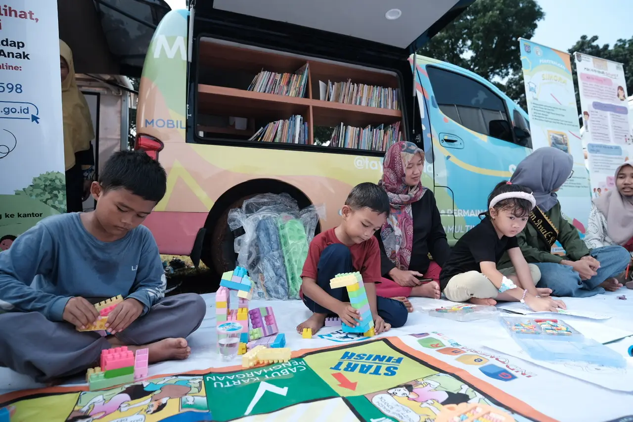 Anak-anak Diberi Ruang Bermain di Tengah Abdi Nagri Nganjang Ka Warga