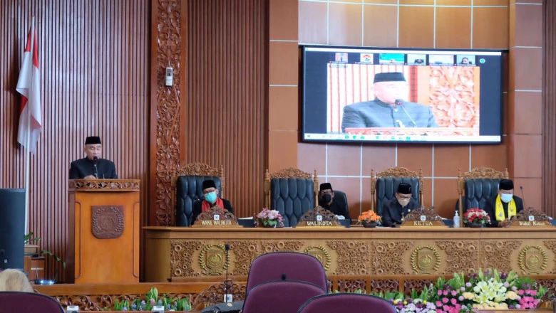Hari Jadi Kota Depok ke-23, Ketua DPRD Berikan Ucapan Selamat dalam Rapat Paripurna Istimewa
