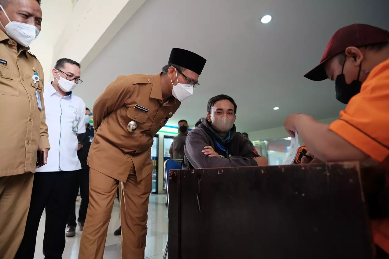 Wakil Wali Kota Tinjau Penyaluran Dana BSU oleh BPJS Ketenagakerjaan