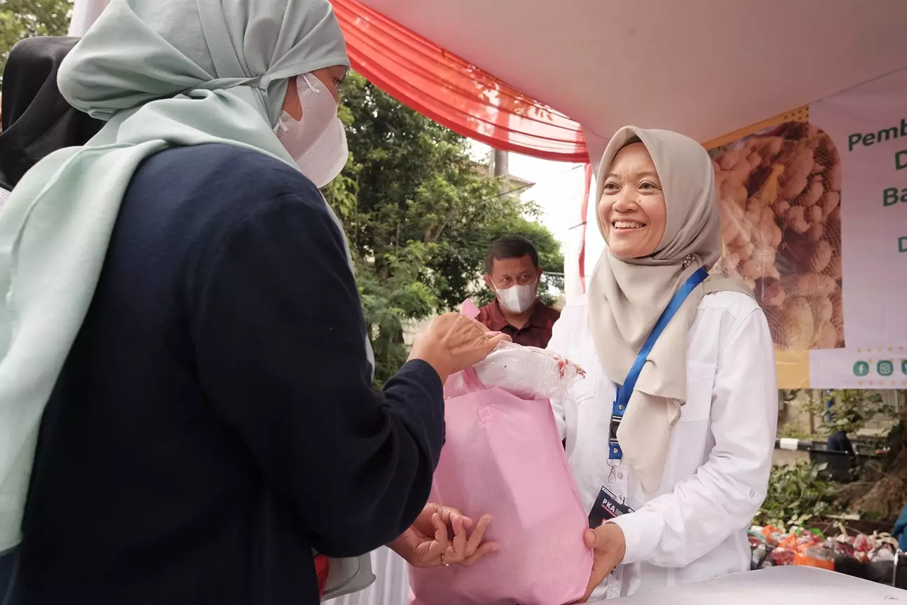 Pemkot Depok Bersama Distanhorti Jabar Bagikan Produk dan Benih Hortikultura