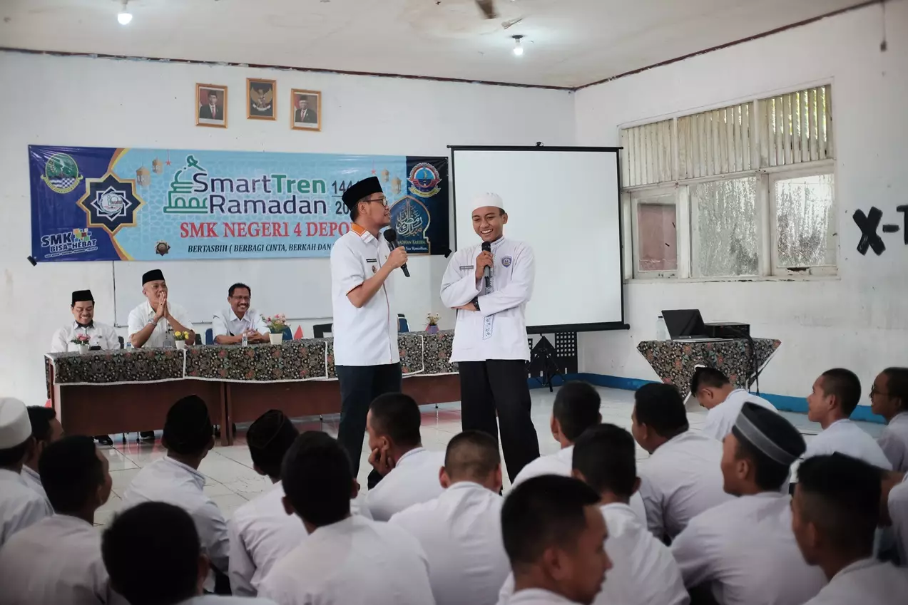 Wakil Wali Kota Hadiri Sanlat SmartTren Ramadan SMK Negeri 4 Depok