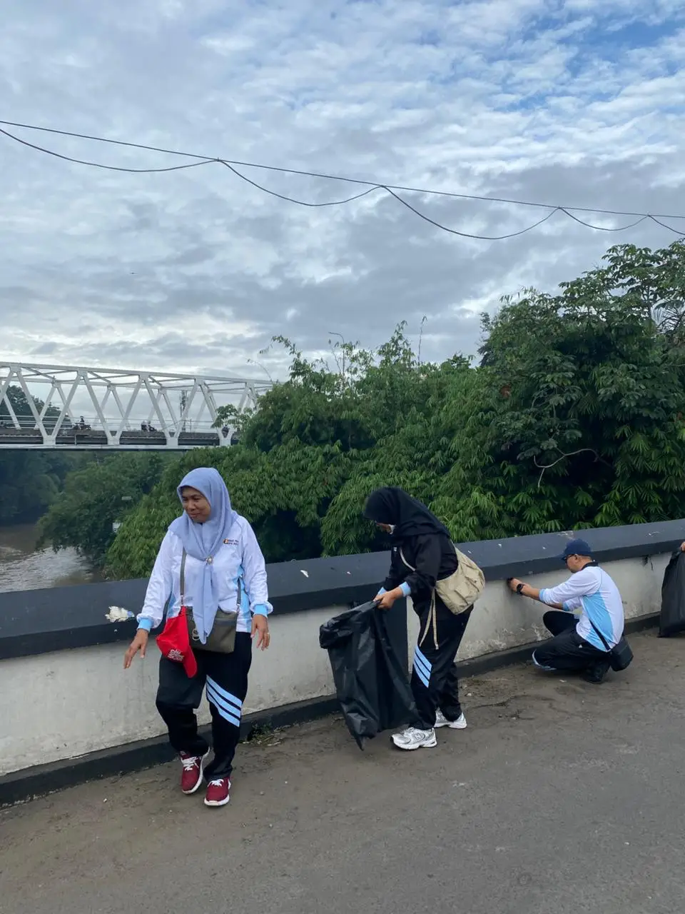 Opsih Dinas PUPR, Bukit Novo–Jembatan Panus Jadi Kinclong