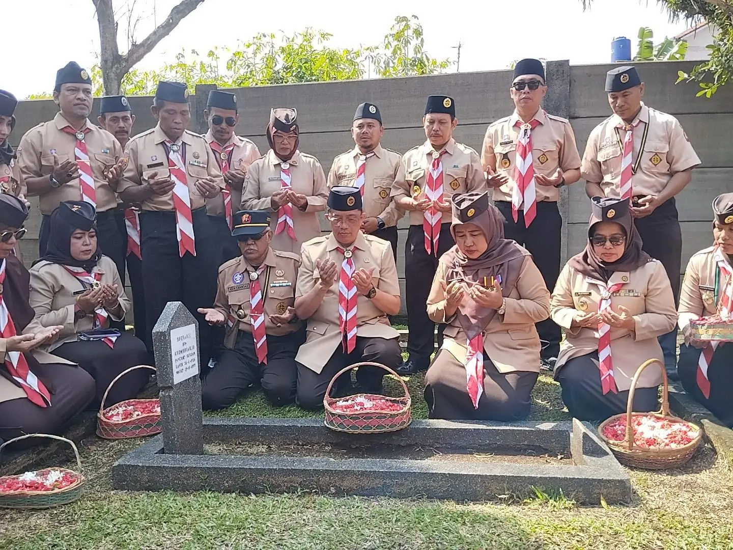 Ziarah dan Tabur Bunga Jadi Tradisi Kwarcab Depok Jelang Hari Pramuka