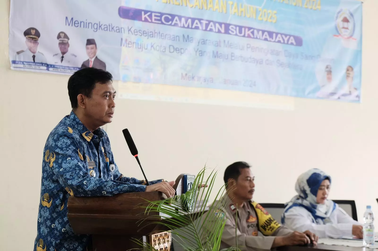 Camat Sukmajaya Pastikan Usulan Musrenbang Kelurahan 2025 Sesuai Kebutuhan Masyarakat