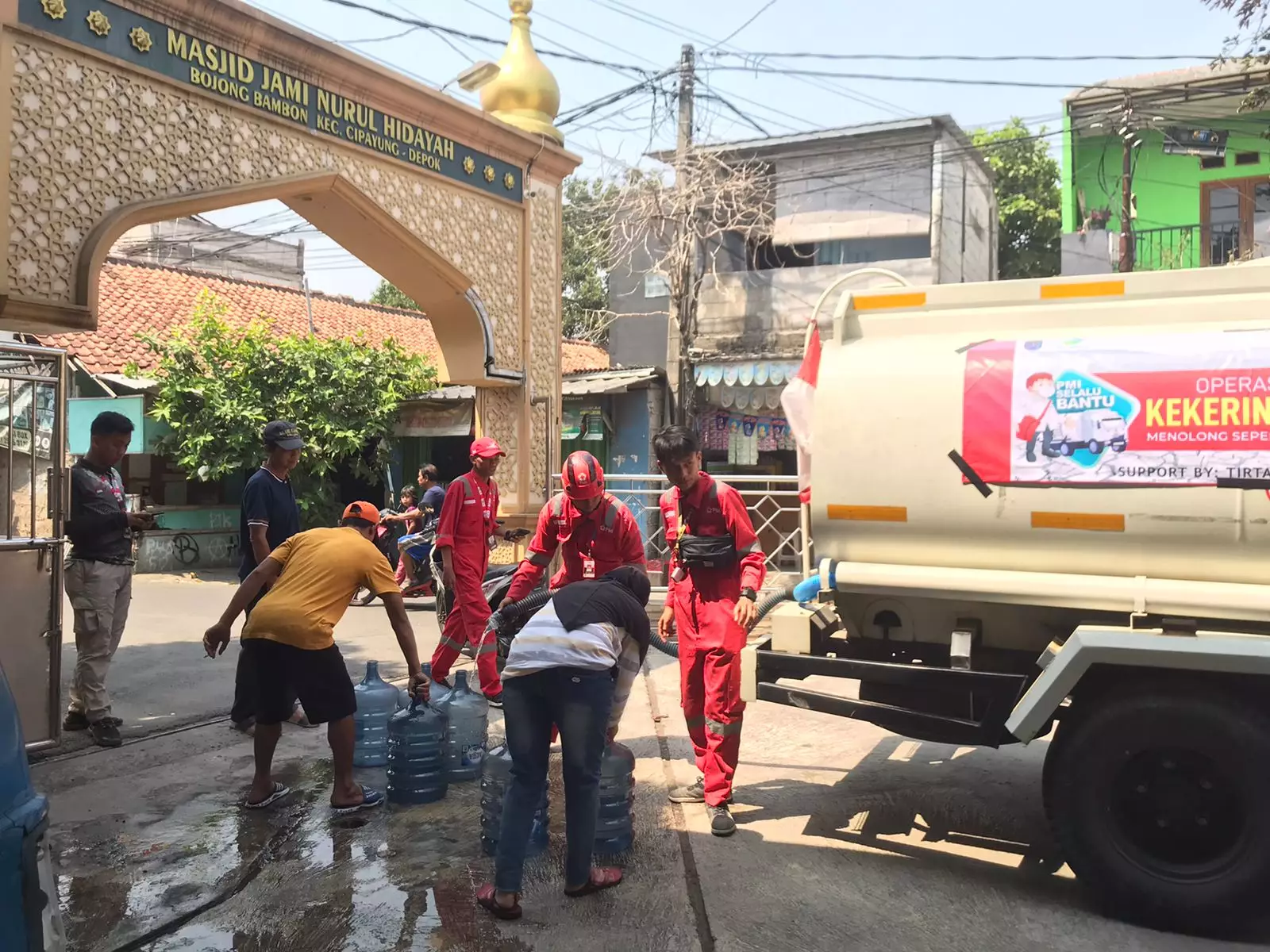 PMI Depok Bantu 63 KK Terkena Dampak Kekeringan