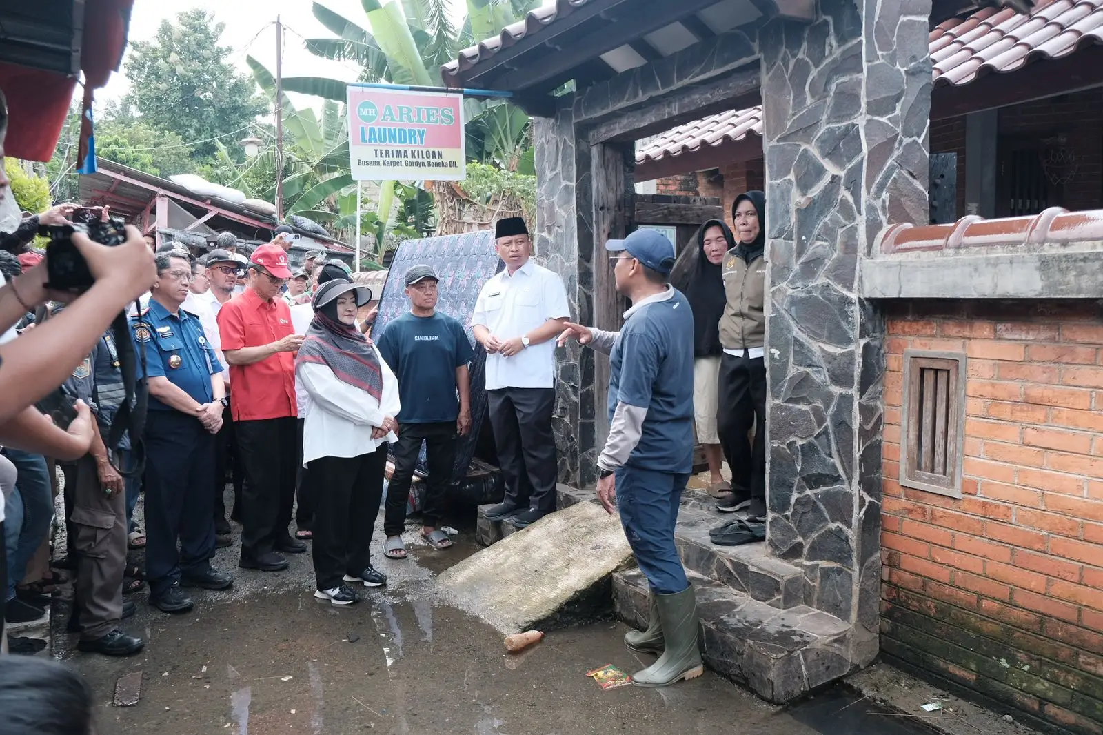 Tinjau Titik Banjir, Wali Kota Depok: Sampah dan Pendangkalan Jadi Penyebab Utama