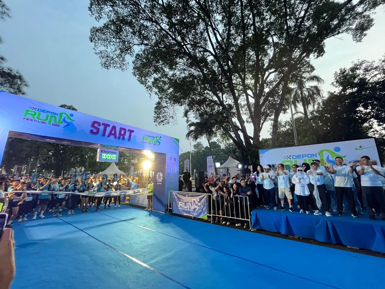Wali Kota Lepas Ribuan Peserta Depok Run Festival 2025