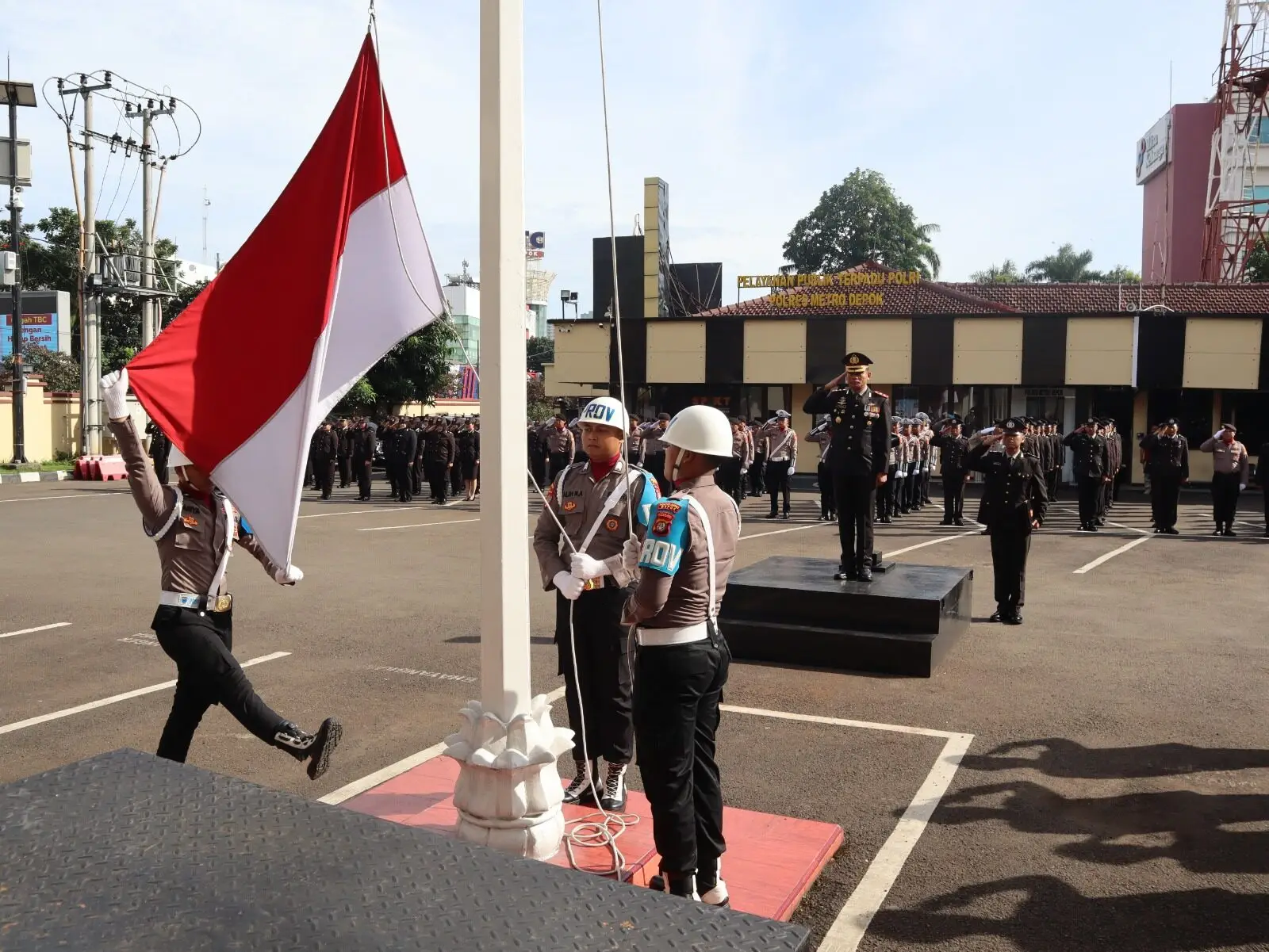 Polres Metro Depok Gelar Upacara Hari Pahlawan, Tekankan Semangat Pengabdian dan Keteladanan