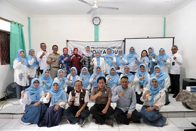 Pelajari Layanan Posyandu Enam SPM, Cing Ikah Kunjungi Posyandu Dewa 2 Makasar