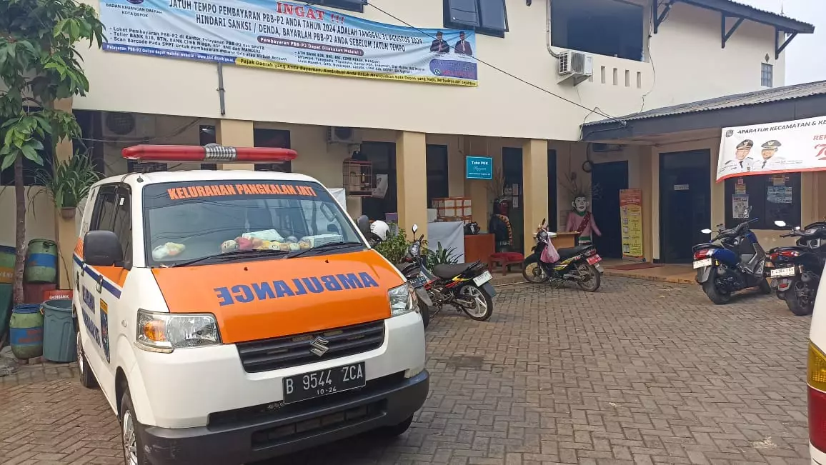 Kelurahan Pangkalan Jati Miliki Ambulans Gratis, Begini Cara Pinjamnya