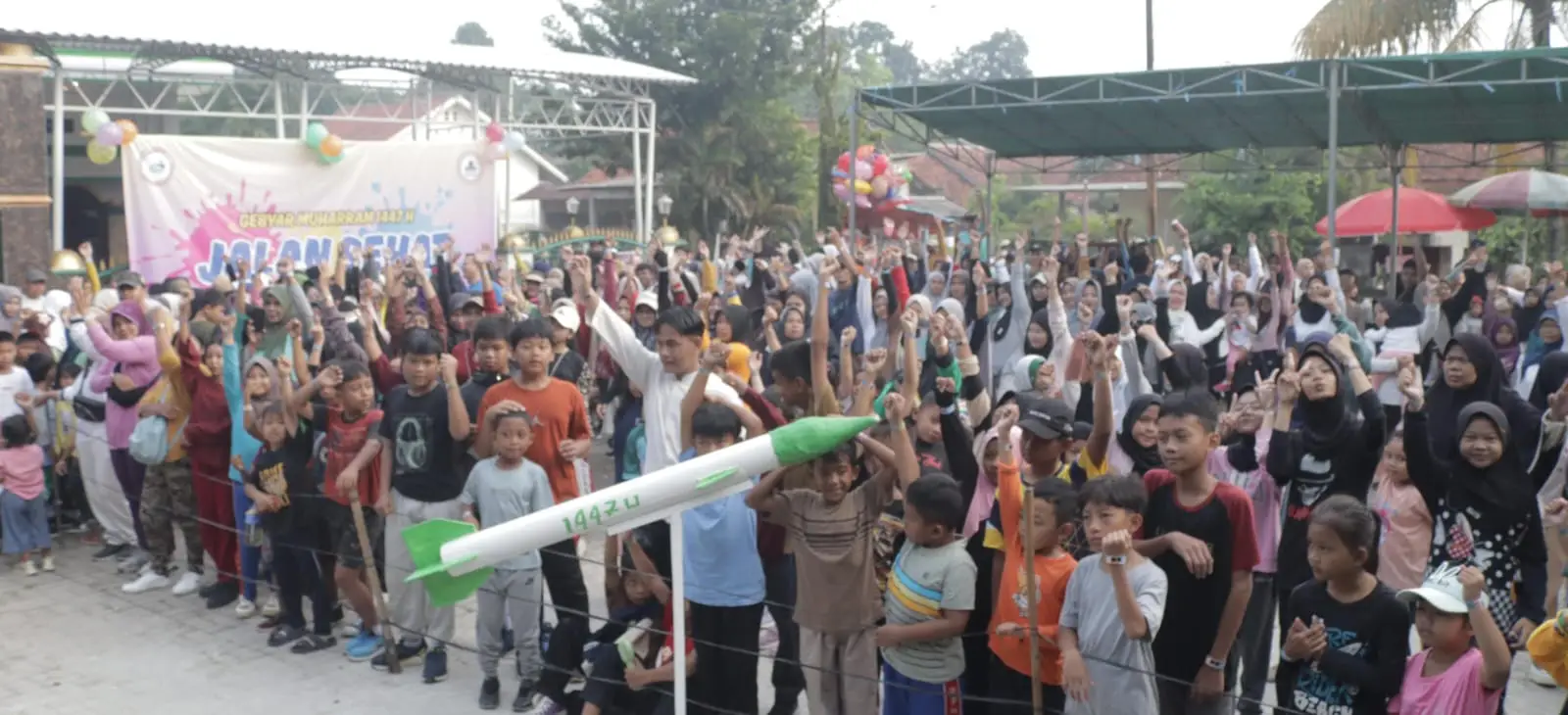 Gebyar Muharam di Perigi Bedahan, Warga Antusias Ikuti Jalan Sehat