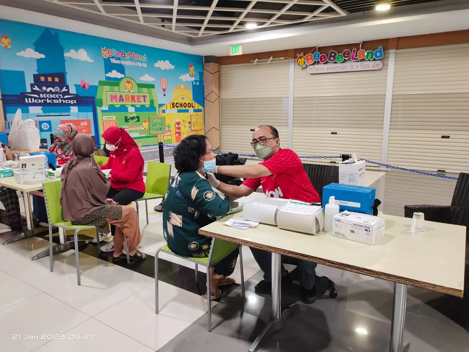 Sukses Gelar Vaksinasi Covid-19 di Dmall, Dinkes Suntik 1.252 Orang
