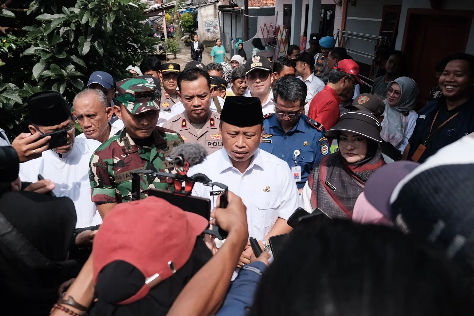 Wali Kota Ajak Warga Hidupkan Kembali Gotong Royong Bersihkan Lingkungan Cegah Banjir
