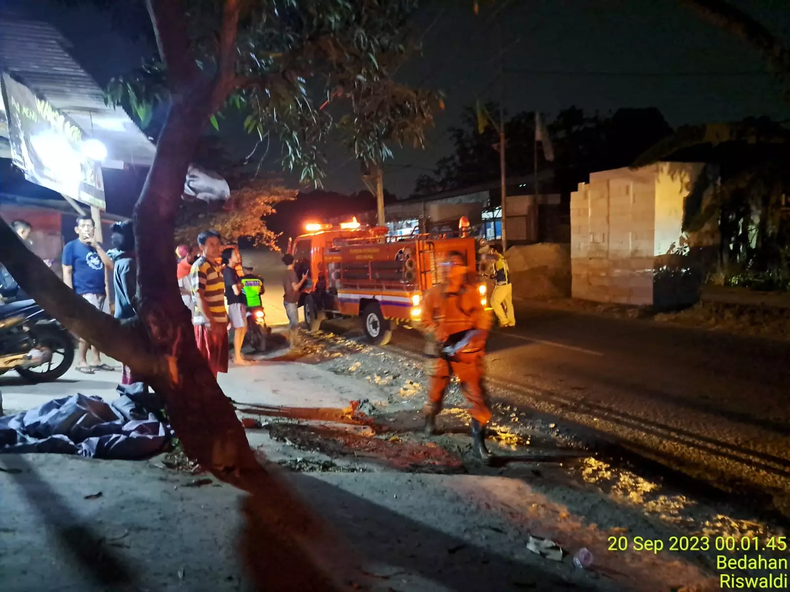 Tidak Sampai 30 Menit, Kebakaran Pabrik Tahu di Cipayung Berhasil Padam