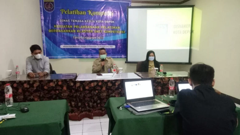 Tingkatkan Kompetensi 25 Pencaker, Disnaker Gelar Pelatihan Komputer 