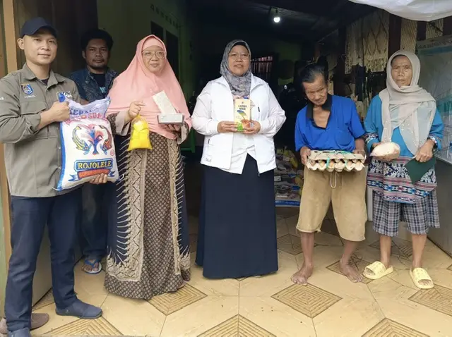 Ribuan Warga Depok Terima Bantuan Pangan Kota, Dapat Telur hingga Beras