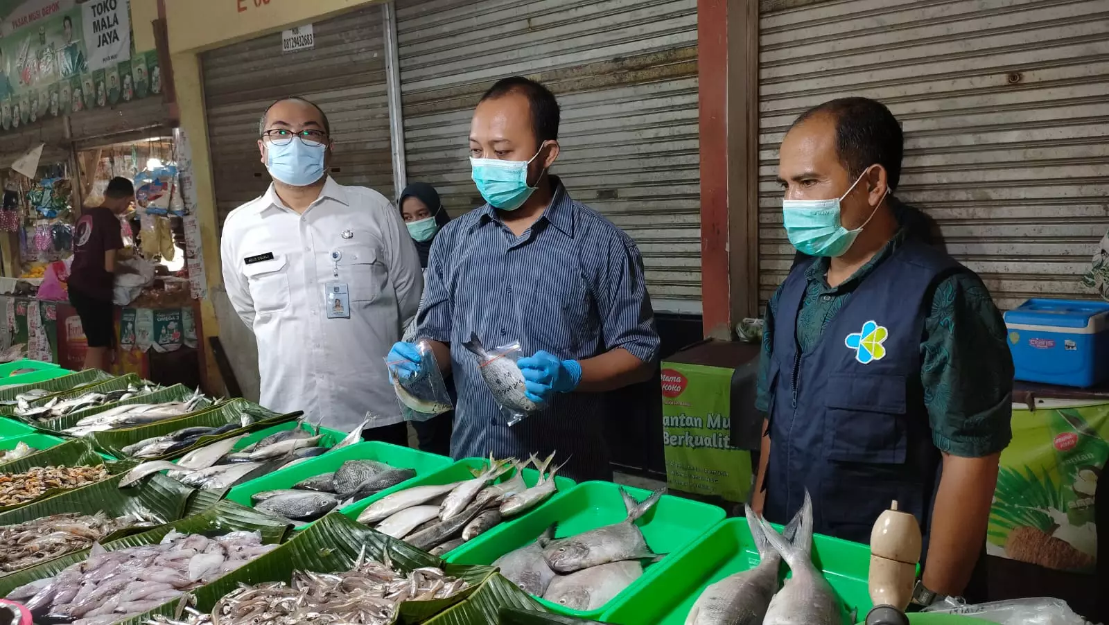 Dinkes Depok Bersama BBTKLPP Jakarta Ambil Sampel Berisiko Merkuri di Tujuh Lokasi