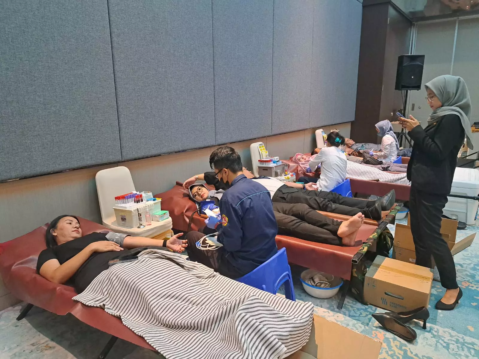 Gelar Baksos, Hotel Santika Targetkan 75 Kantong Darah