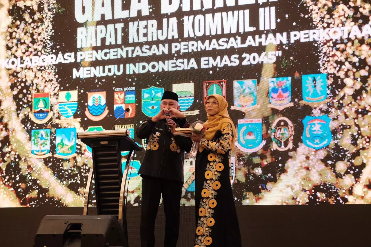Saat Gala Dinner Rakerkomwil III APEKSI, Bunda Elly Dapat Kejutan Ulang Tahun dari Wali Kota dan Forkopimda Depok
