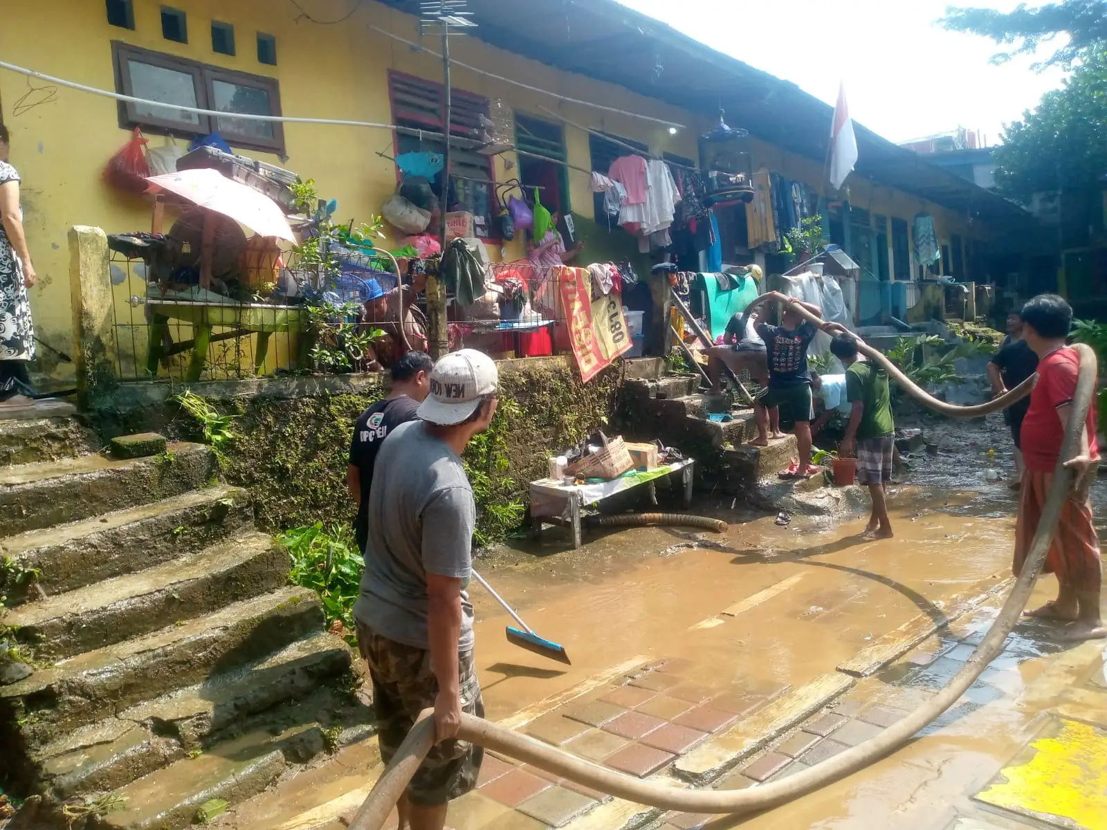 Aksi Cepat Tanggap Pemkot Depok Atasi Banjir Luapan Ciliwung Diapresiasi Warga