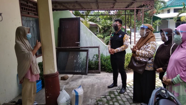 Kelurahan PGS Beri Bantuan Bahan Pokok untuk Warga yang Isolasi Mandiri