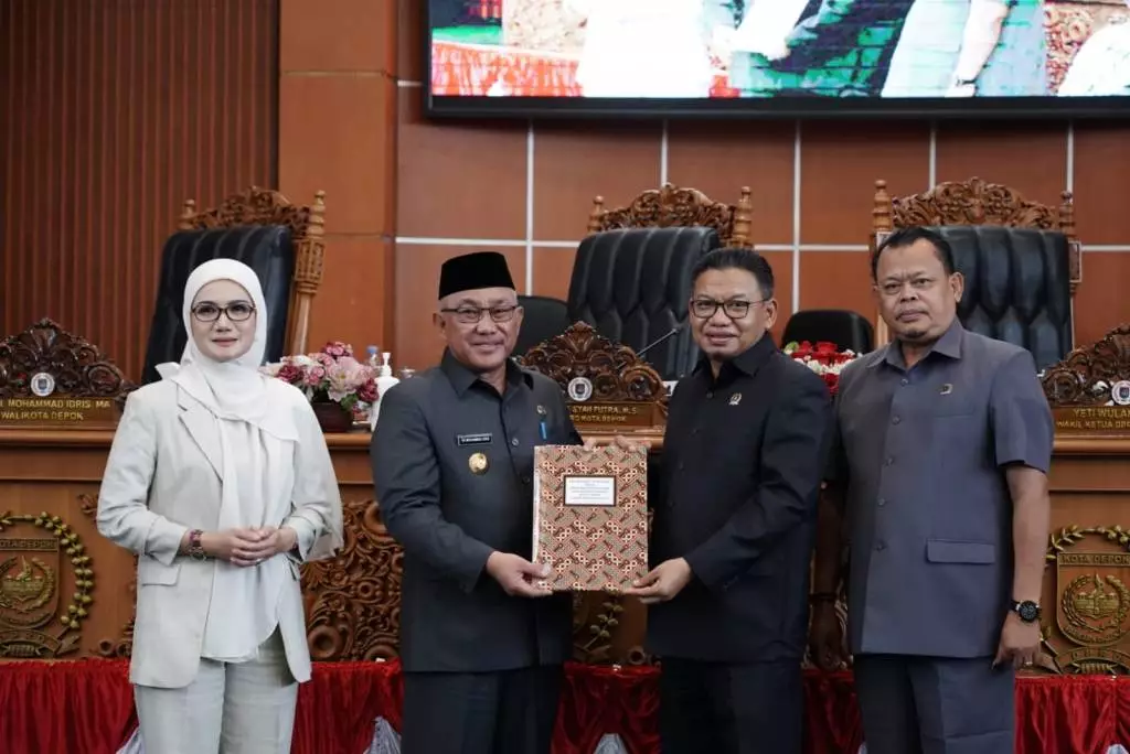 Wujudkan Depok Lebih Maju, Wali Kota Setujui Tiga Raperda