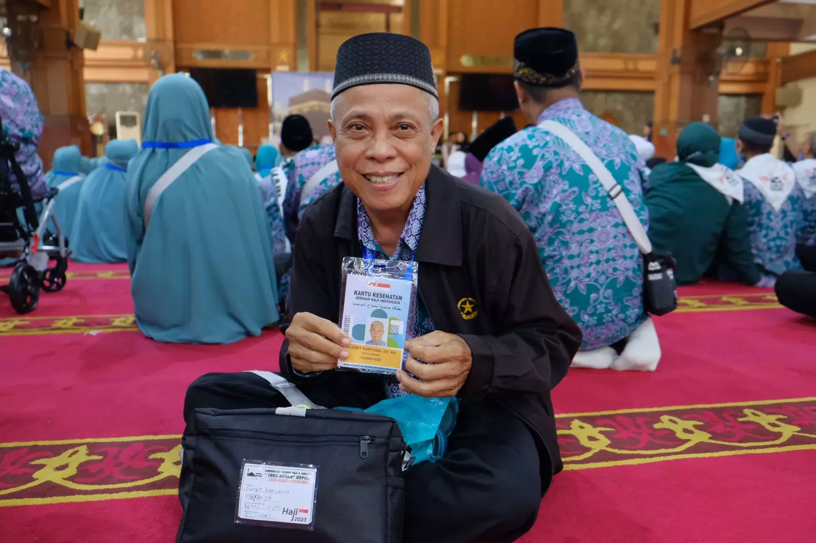 Menunggu Satu Dekade Lebih, Slamet dan Dedi Akhirnya Berangkat Haji