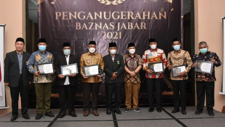 Baznas Depok Sabet Tiga Penghargaan di Ajang Penganugerahan Baznas Jabar 2021