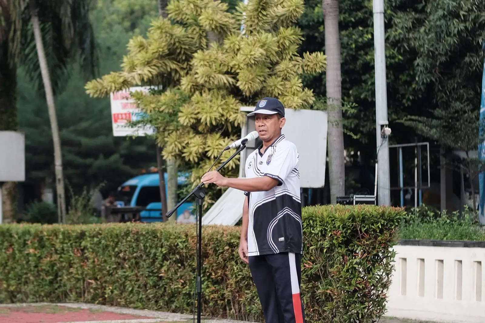 Pimpin Apel Pagi, Asisten Ekbang Ajak ASN Ramaikan Lebaran Depok Tahun 2025