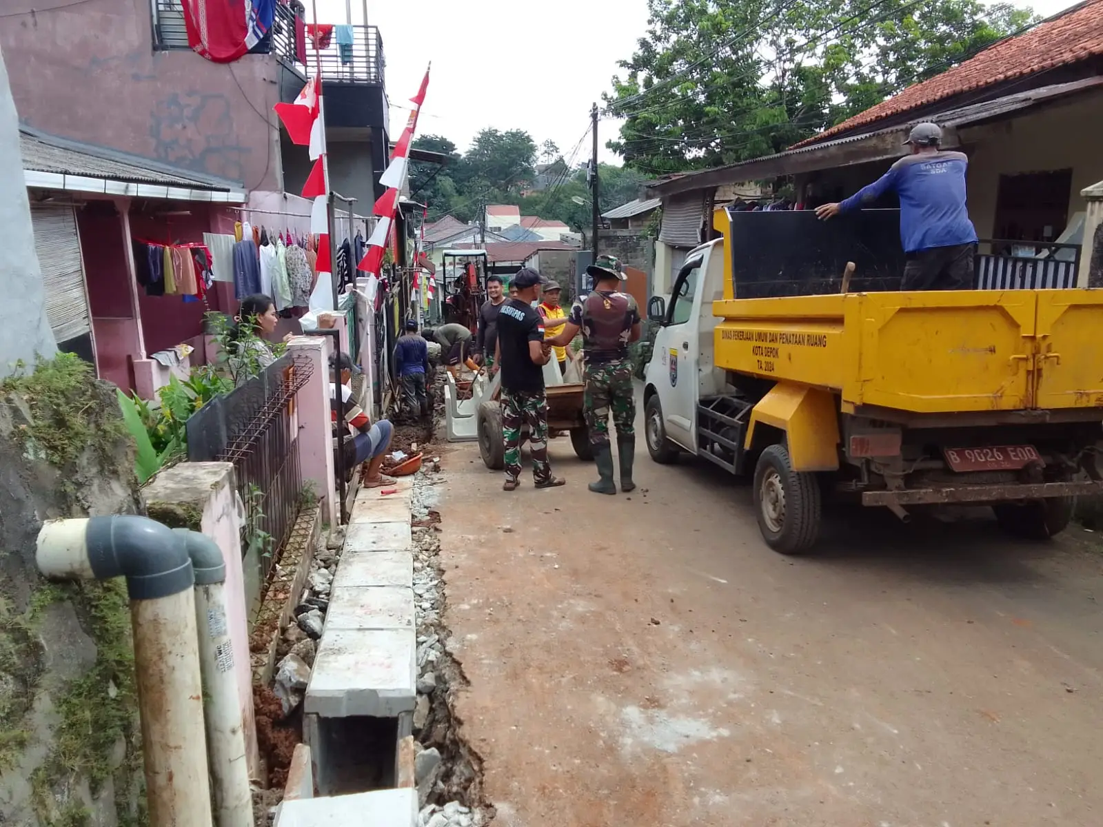 TMMD ke-127 Depok, Drainase Lingkungan Kampung Bojong Lio Rampung Dibangun